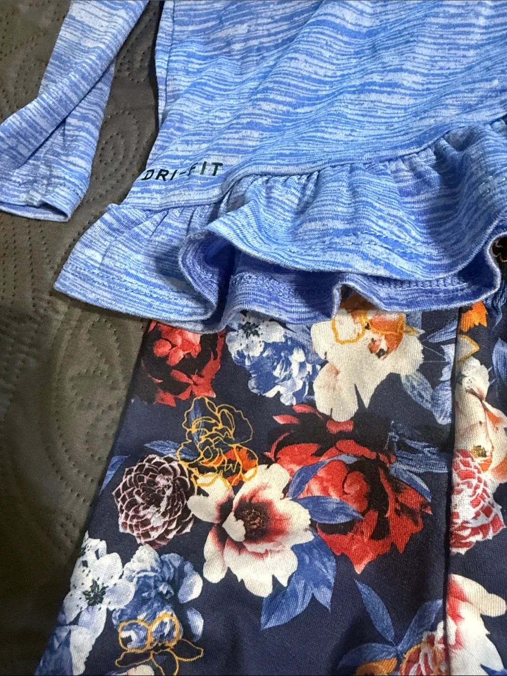 Nike Girls Blue Hooded Ruffle Top with Navy Floral Leggings - Picture 4 of 4